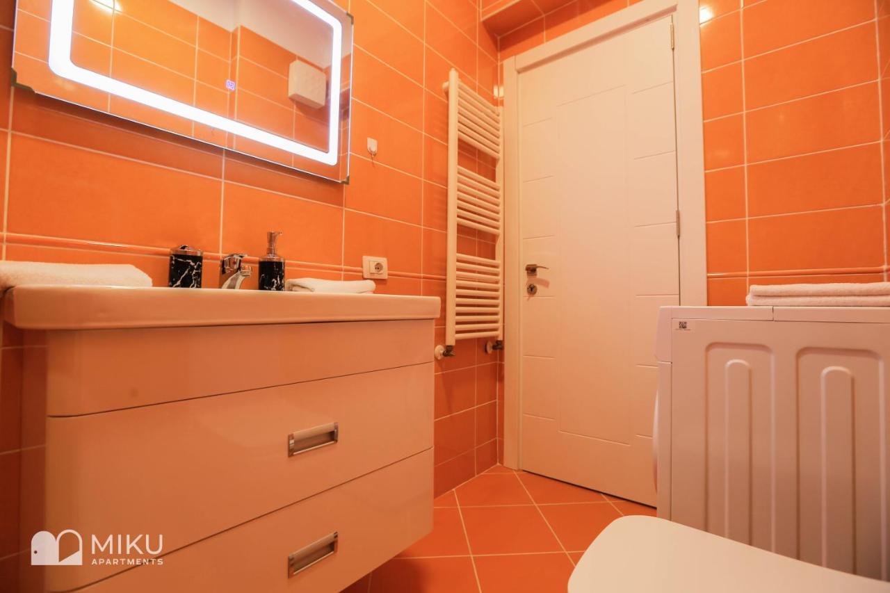 Miku Apartment - Perfect 1Bedroom At Komuna E Parisit Тирана Экстерьер фото